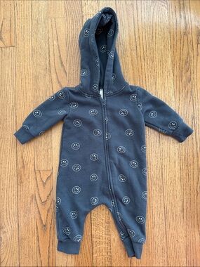 Rylee + Cru Smiley Face Hooded Romper 3-6 Months Gray One Piece EUC